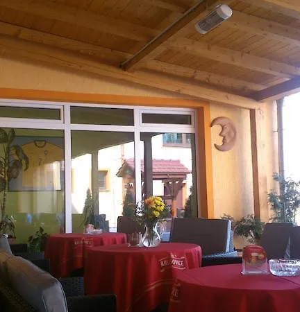 & Motorest V Udoli Zlateho Potoka Otel