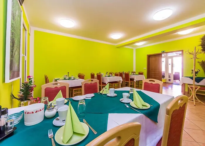 Szálloda & Motorest V Udoli Zlateho Potoka Blšany